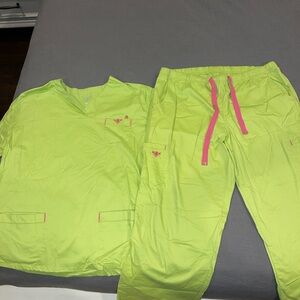 Med couture scrub set lime green
